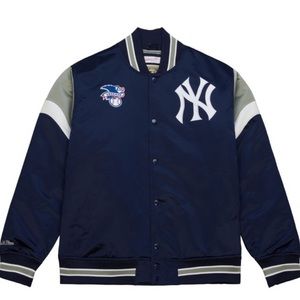 Mitchell & Ness New York Yankees Heavyweight Satin Jacket - MLB - Men’s Large